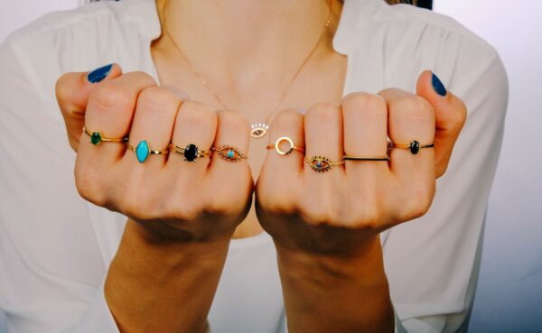 3 Timeless and Classic Jewelry Pieces Every Woman Should Have